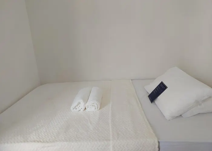 Siena Tower - Gian's Nook Apartahotel